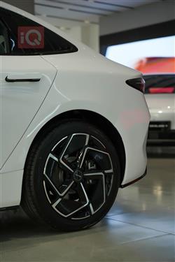 بی وای دی سيل EV